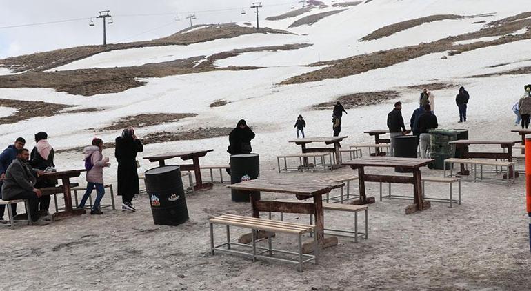 Antalya'daki faica sonrası Erciyes'te teleferiğe yoğun ilgi