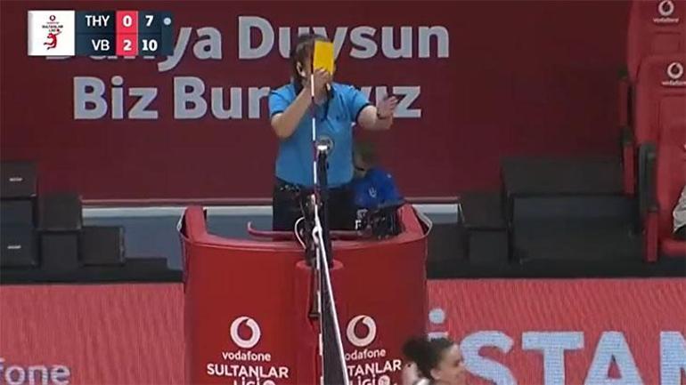 Hakemin Zehra Güneş kararı VakıfBank'ta Guidetti'yi kızdırdı!