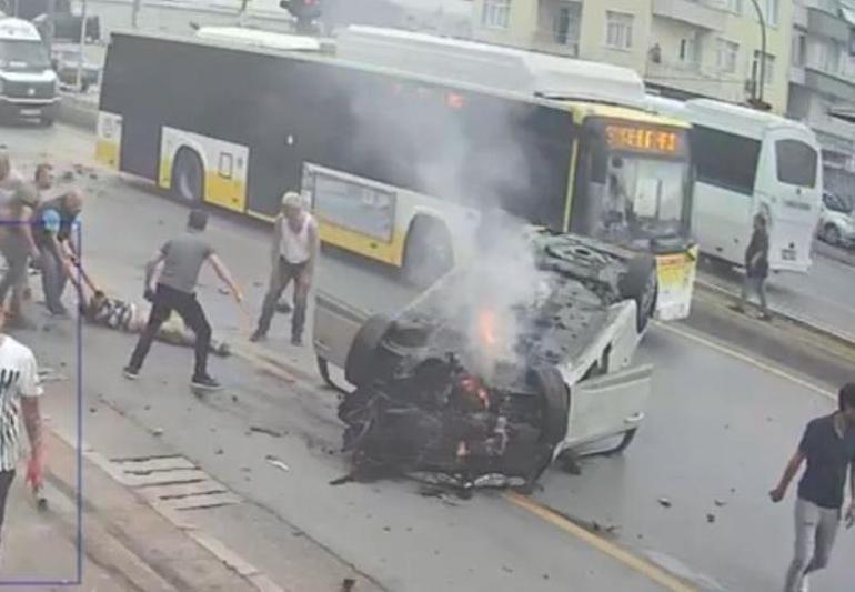 Ortalığı savaş alanına çeviren kaza kamerada! Korkunç görüntüler